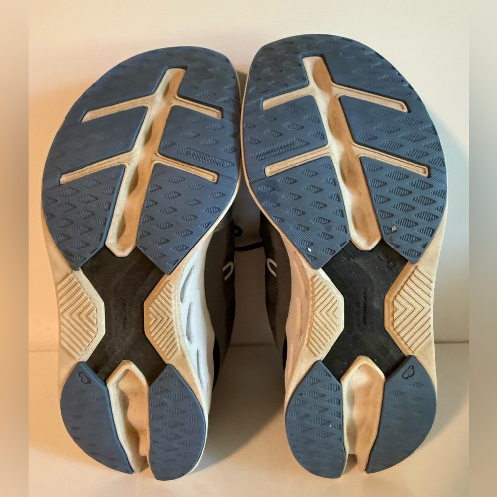 On Running Cloudeclipse Women’s Size 8 Black Frost 3MD30091197 Running Shoes - Picture 10 of 10